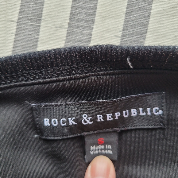 Rock & Republic Charms Print Scuba Sweatshirt, GUC, Size S - Picture 8 of 9